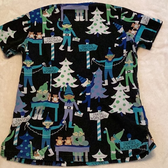 Scrub top - Picture 2 of 2